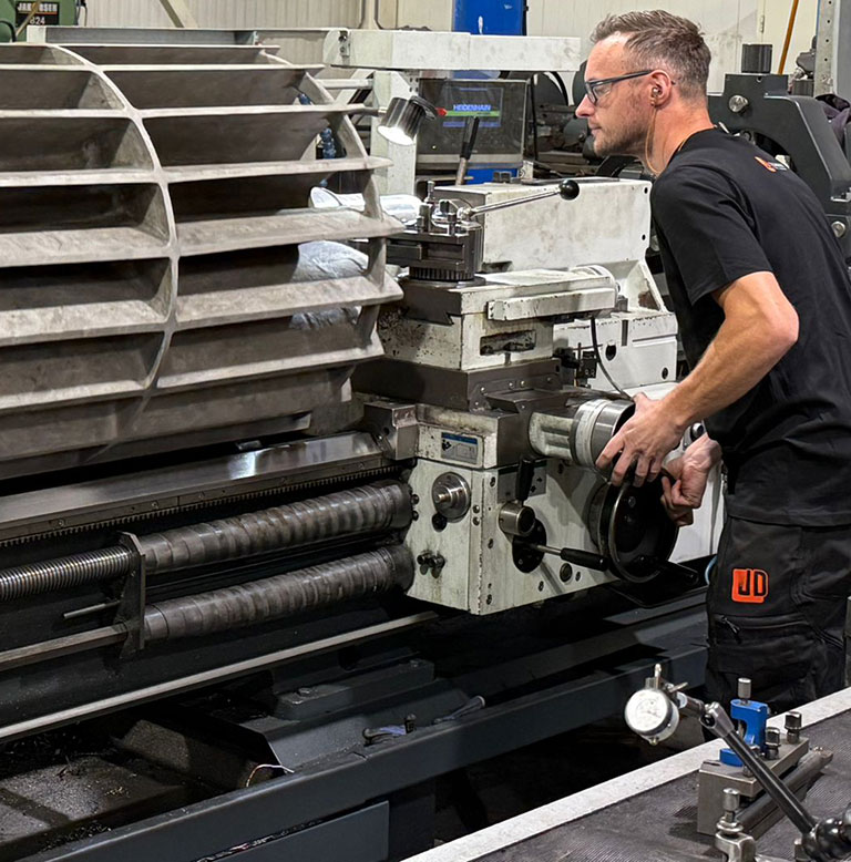 Aandrijving en motoren revisie JD Techniek